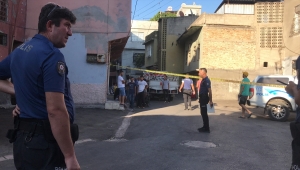 Adana'da silahlı saldırıya uğrayan kişi yaralandı