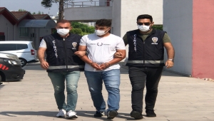 Adana'da sokakta oynadıkları sırada silahla vurulan iki çocuk ağır yaralandı