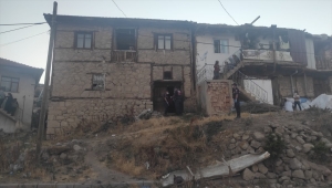 Afyonkarahisar'da eşini ve çocuğunu tabancayla öldüren kişi yaşamına son verdi 