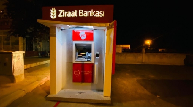 Aksaray'da ATM'ye forkliftle saldırı anı güvenlik kamerasında