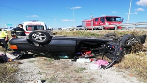Amasya'da otomobilin şarampole devrilmesi sonucu 4 kişi yaralandı