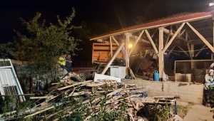 Amasya'da traktörden ayrılan römorkun çarptığı 1 kişi ölü, 2 kişi yaralandı