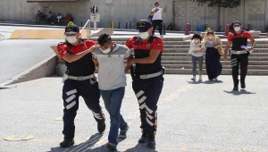 Ankara'da 15 yaşındaki kız çocuğuna şiddet uygulayan 2 kişi adliyeye sevk edildi