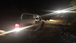 Artvin'de heyelanın yolu kapatması nedeniyle mahsur kalan 21 kişi kurtarıldı