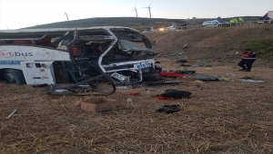 Balıkesir'de yolcu otobüsü devrildi: 14 kişi öldü, 18 kişi yaralandı