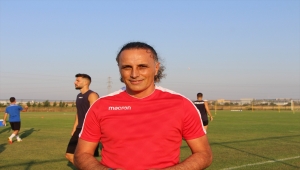 Bandırmaspor Teknik Direktörü Gürsel: "Hedefimiz, sistemimizi geliştirmek ve daha iyi bir oyun ortaya koyabilmek"