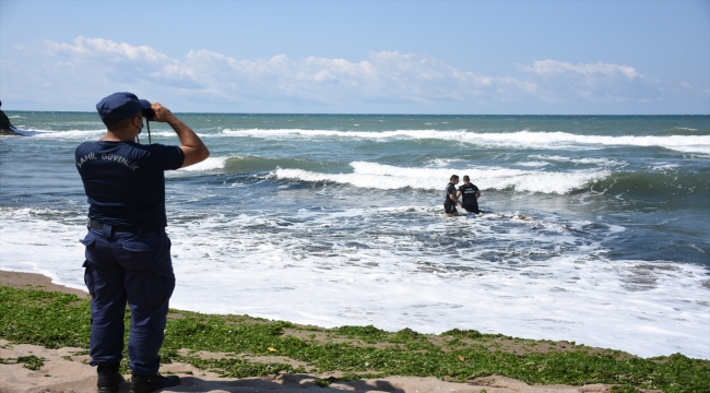 Bartın'da denizde dalgalara kapılan 8 yaşındaki çocuk kayboldu
