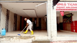 Bozkurt'ta suyun kesildiği bölgelerde bakım ve onarım çalışmaları devam ediyor