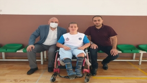 Bursa'da yürüme engelli gencin "basketbol hayali" gerçeğe dönüştü