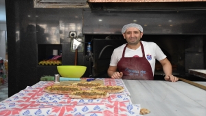 Busenaz Sürmeneli'ye "Sen Tokyo'da vurduğun son yumrukla hesabı ödedin" jesti