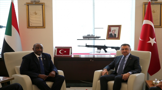 Cumhurbaşkanı Yardımcısı Oktay ve Sudan Egemenlik Konseyi Başkanı Burhan SSB'yi ziyaret etti