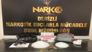 Denizli'de bebek bezine ve hoparlöre gizlenmiş yaklaşık 2,5 kilogram sentetik uyuşturucu ele geçirildi