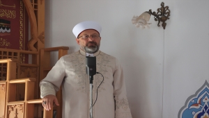 Diyanet İşleri Başkanı Erbaş'tan cuma hutbesinde afetlerle mücadeleye karşı birlik çağrısı: