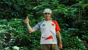 Doğa sporları ve dağcılıkla tanıştıktan sonra doğanın iyileştirici gücünün farkına vardı