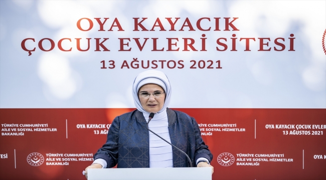 Emine Erdoğan Kasımpaşa Oya Kayacık Çocuk Evleri Sitesi'nin açılışına katıldı: