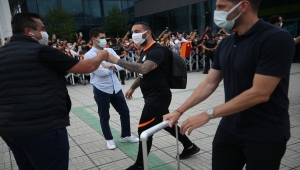 Galatasaray Kulübü Başkanı Burak Elmas yeni sezon için umutlu: