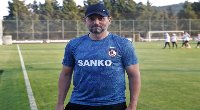 Gaziantep Teknik Direktörü Erol Bulut'tan transfer ve sezon hedefine ilişkin açıklama: