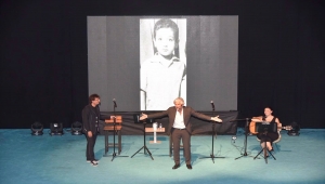 Gümüşhane'de "Hey Gidi Günler" adlı oyun sahnelendi