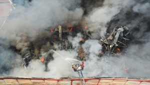 GÜNCELLEME 3 - Esenyurt'ta lojistik firmasında yangın çıktı