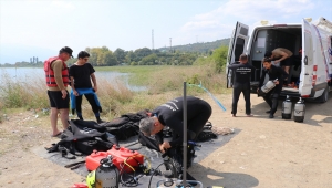 GÜNCELLEME - Sakarya'da serinlemek için girdiği gölde kaybolan kişinin cansız bedenine ulaşıldı