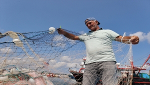 İstanbullu balıkçılar "vira bismillah" demek için gün sayıyor