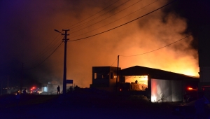 Kahramanmaraş'ta geri dönüşüm tesisinde çıkan yangın kontrol altına alındı