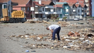 Kastamonu'daki selin ardından Karadeniz sahilinde arama çalışmaları sürüyor
