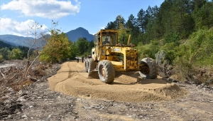 Kastamonu'nun Şenpazar ilçesinde selin yaraları sarılıyor