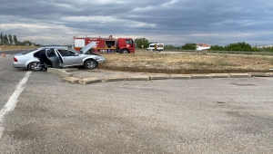 Kırıkkale'de iki otomobil çarpıştı: 4 yaralı