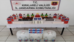 Kırklareli'nde sahte içki satarak 4 kişinin ölümüne neden olduğu iddia edilen 2 kişi tutuklandı