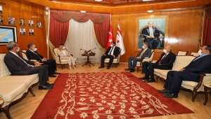 KKTC'de Türkiye'de yangından etkilenen bölgelere yeni konut yapılması için yardım kampanyası başlatıldı