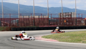 Kocaeli'de otomobil ve karting yarışları heyecanı yaşanıyor