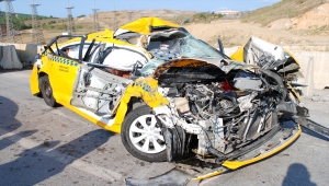 Pendik'teki zincirleme trafik kazasında 2 kişi yaralandı
