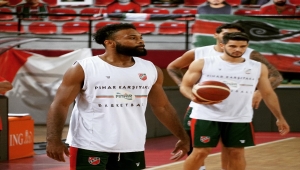 Pınar Karşıyaka, sezon hazırlıklarını sürdürüyor