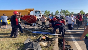 Sakarya'da iki otomobil çarpıştı: 1 ölü, 4 yaralı