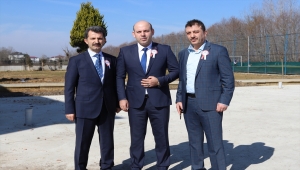 Sakarya'da öğretmenlerle toplantı yaptığı esnada kalp krizi geçiren okul müdürü yaşamını yitirdi