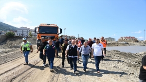 Selden etkilenen Kastamonu'da ulaşım seferberliği sürdürülüyor