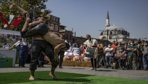 Silivri Yoğurt Festivali'ne Eminönü'nde yoğurt ikramıyla davet 