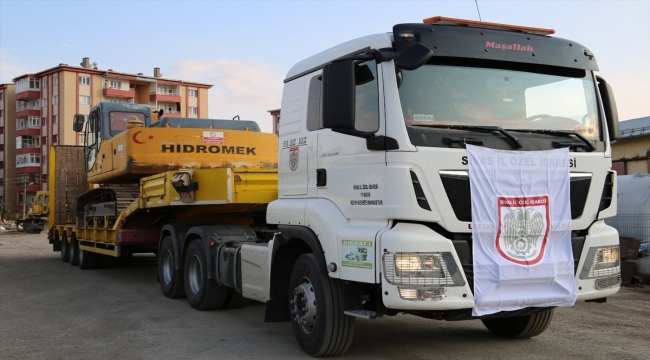 Sivas'tan afet bölgesi ilan edilen Kastamonu'ya iş makinesi ve personel desteği