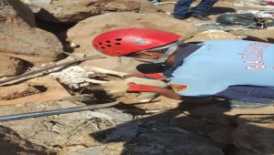 Taşların altına sıkışan 5 yavru köpeği itfaiye ekipleri kurtardı