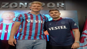 Trabzonspor, yeni transferleri Dorukhan Toköz ve Andreas Cornelius için imza töreni düzenledi