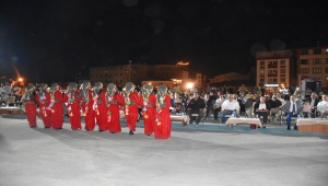 Van ve Hakkari'de Büyük Zafer'in 99'uncu yıl dönümünde kutlama programları düzenlendi