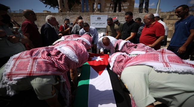1967'deki savaş sırasında Kudüs'te ölen Ürdünlü askerin cenaze namazı Mescid-i Aksa'da kılındı