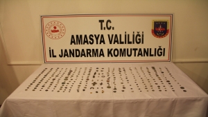 Amasya'da poşete sarılı kavanozun içinde 312 parça tarihi eser çıktı 