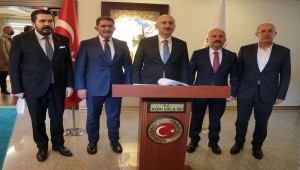 Bakan Karaismailoğlu Ağrı'da temaslarda bulundu: