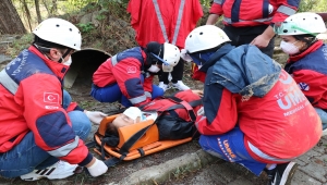 Bolu'da UMKE'nin eğitim tatbikatı gerçeğini aratmadı