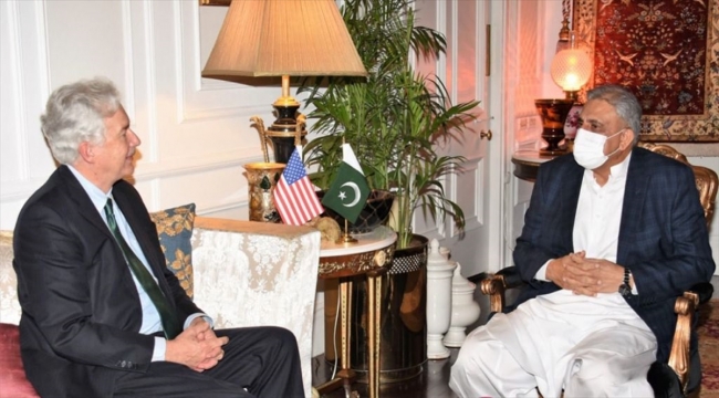 CIA Direktörü Burns, Afganistan'daki durumu görüşmek için Pakistan'da