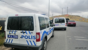 Demokrasi Mahallesinde inşaat bekçisi kulübede ölü bulundu