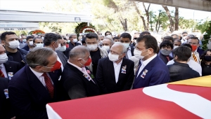 Duygun Yarsuvat, son yolculuğuna uğurlandı