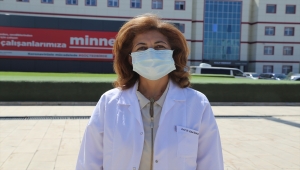 Enfeksiyon uzmanı Prof. Dr. Özkurt'tan okullarda "hijyen ve maske kuralına dikkat" uyarısı: